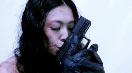 Женщина-пистолет